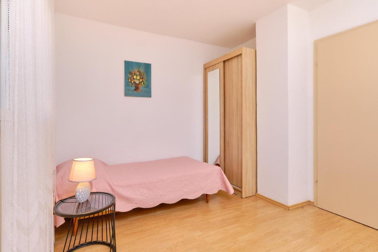 Apartments Vanda マリ・ロシニュ エクステリア 写真