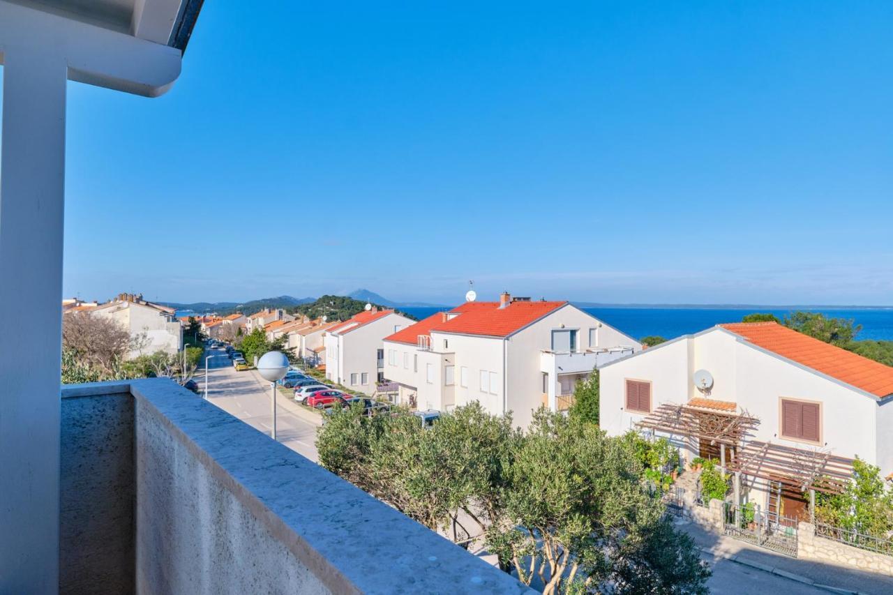 Apartments Vanda マリ・ロシニュ エクステリア 写真